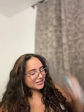 CurlyGirl_1 live