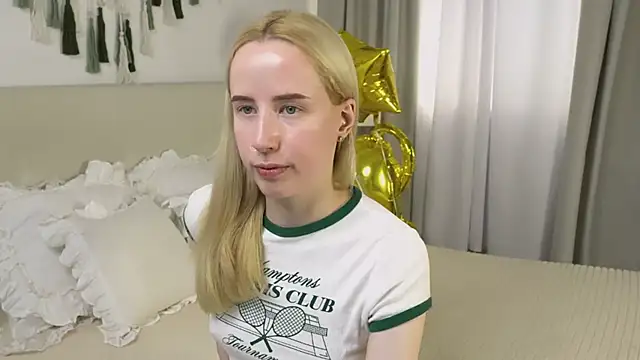 Cassie_Kelman live