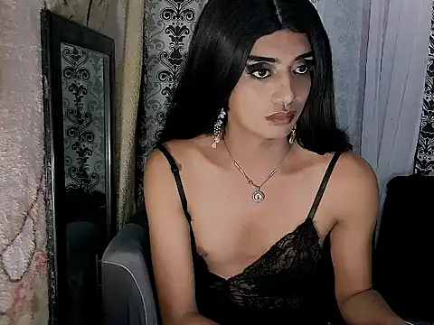 Queeny_Cassandra live
