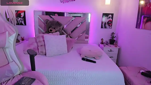 Karly_moon live