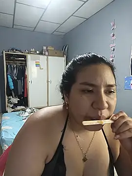 Danelyhit live