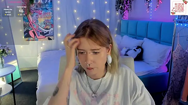 Elira_Vane live