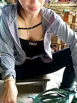 little-effy live