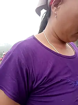 NyloveSquirt live