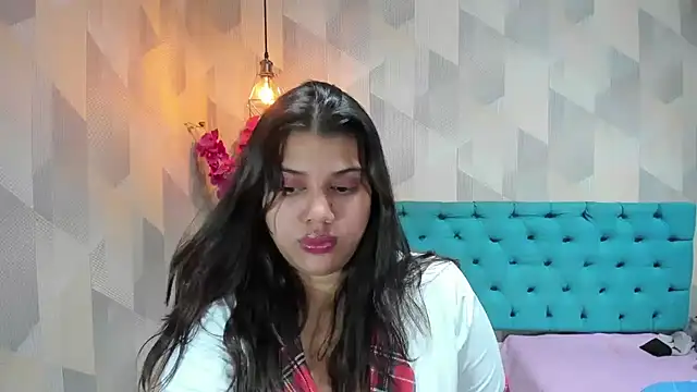 LindaBreeS live
