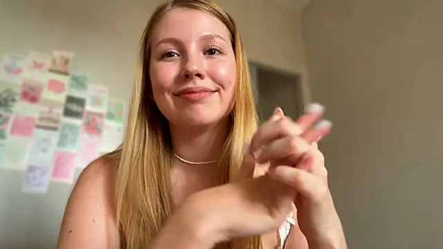 HoneyAudrey live