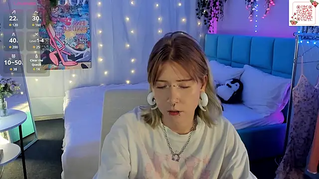 Elira_Vane live