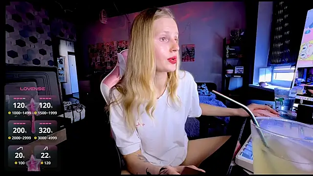 Lunaacyy live