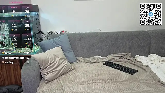 Mia_E1fie02 live