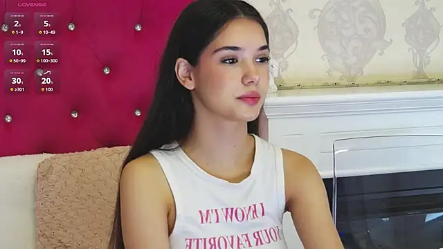 AlexisDevine live