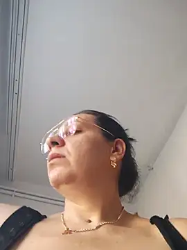 SugarDiamonds live