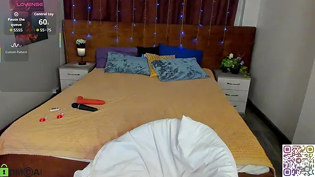 Margaret__Moon live