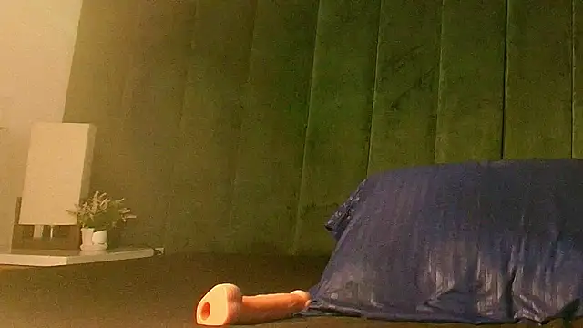Alana_Petite_ live