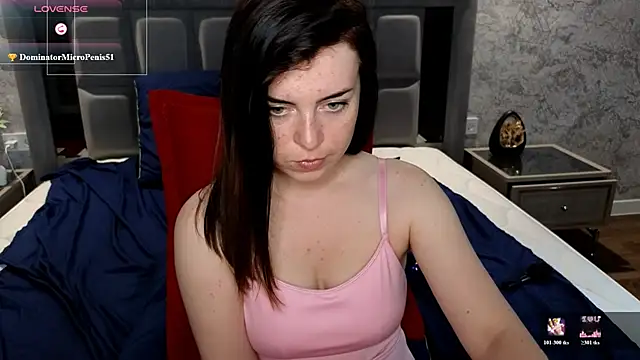 Victoriaa_Mills live