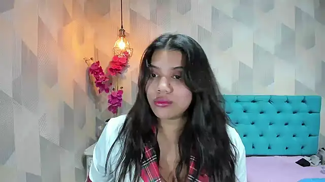 LindaBreeS live