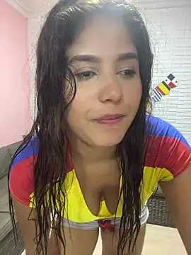 Zoe_rousse01 live