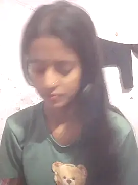Saloni-Tyagi live