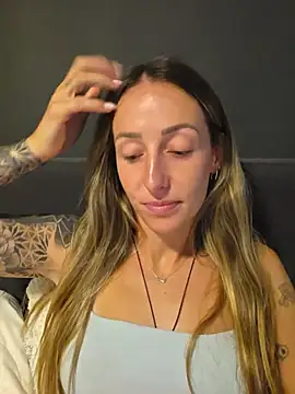 NicoleKaiser live