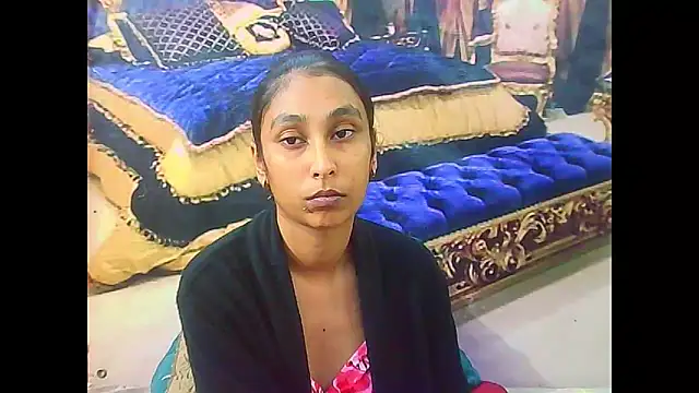 IndianSexyButt live