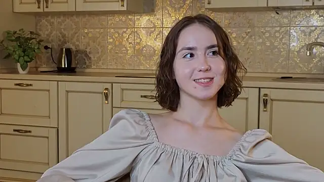 LucreciaLaforrest live