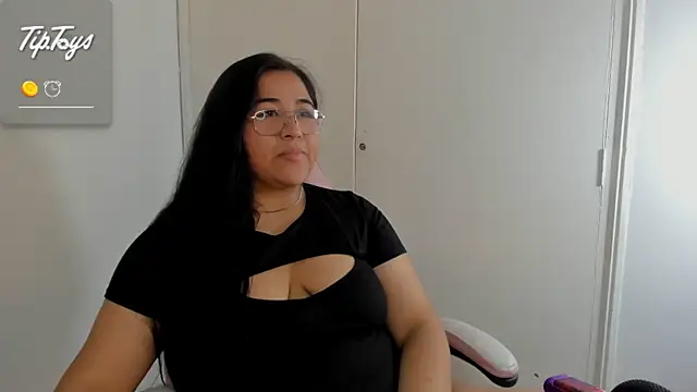 KimmyBellari live