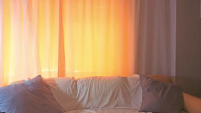 AliciaBrooks live