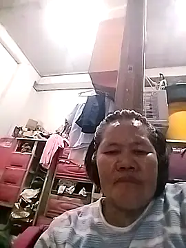 Hotsexymomcams4u live