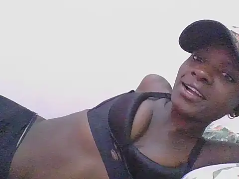 ebonypetite2 live