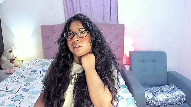 Latinabombsheell live