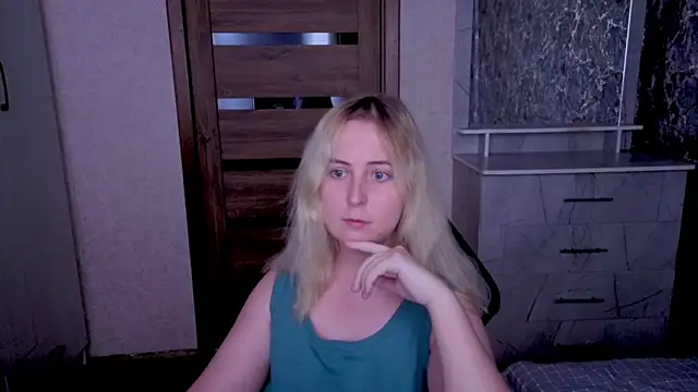 Kristy-Max live