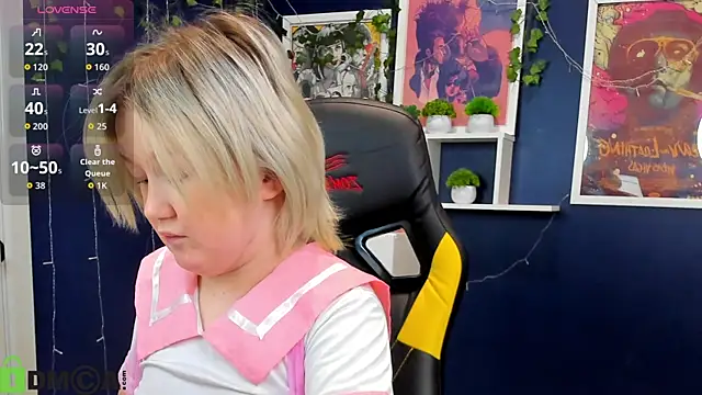 Sara_Robinson live