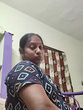 yamini1431 live