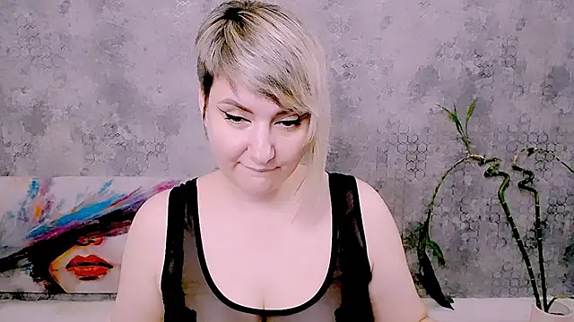 Djullia live