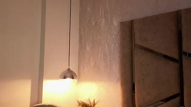 scarlethlux live