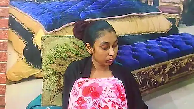 IndianSexyButt live