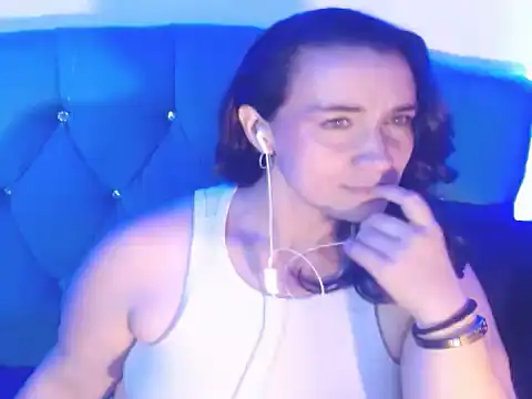 Alice_Jovovich69 live