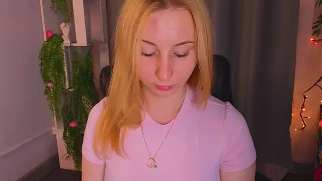 RosalieHandley live