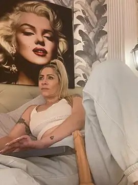 viktoria_davis_ live