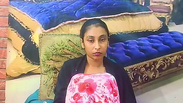 IndianSexyButt live