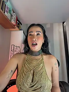 AsianMilfSheryl live