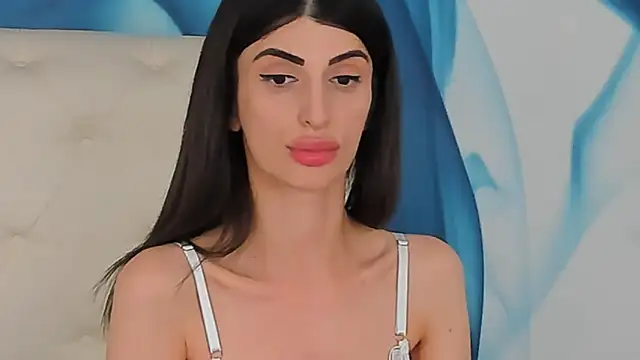 SkinnyDolly live