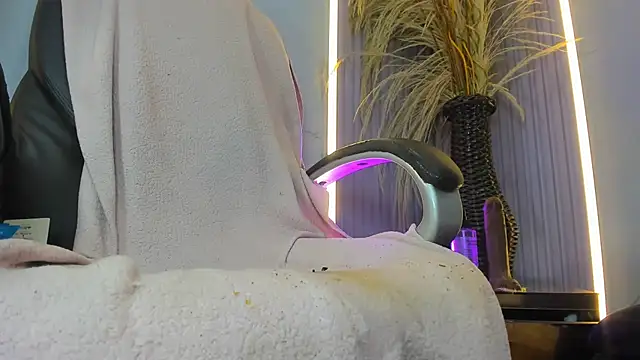 Mila_Leon profile