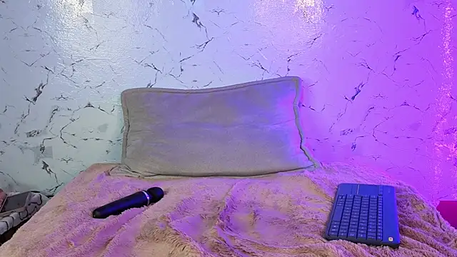 andrea_miller1 live