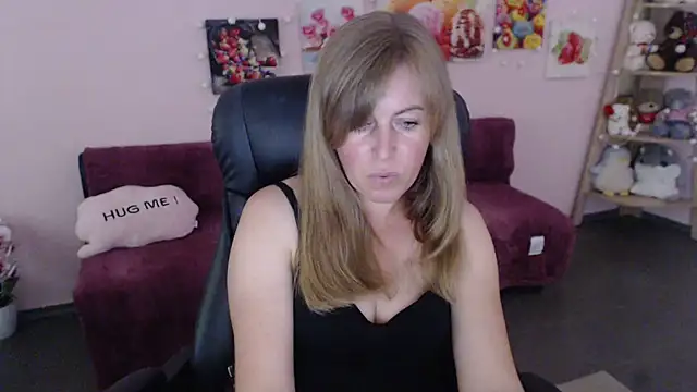 Hot_Milady live