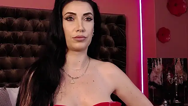 StephanyMillan live
