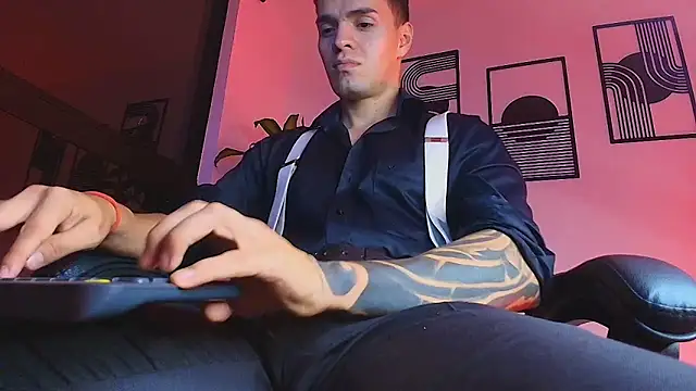 ALPHA_DOMINUS_ live