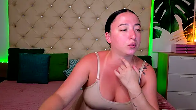 AVA_MAXIMUS live