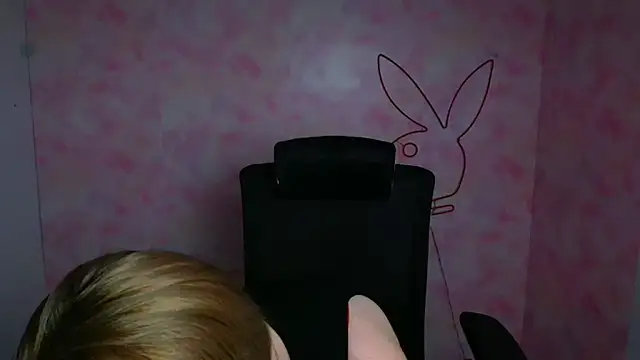 CuttieEmma live