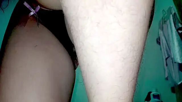 PetiteIvoryQueen19 live