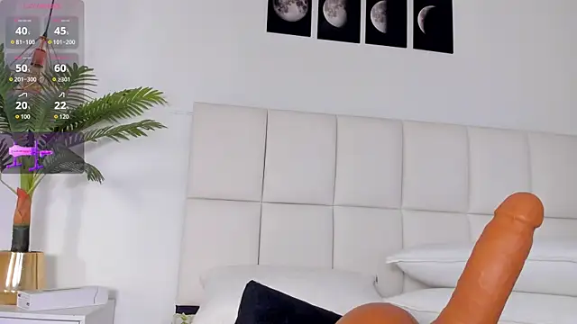 Megan_Brunette2 live